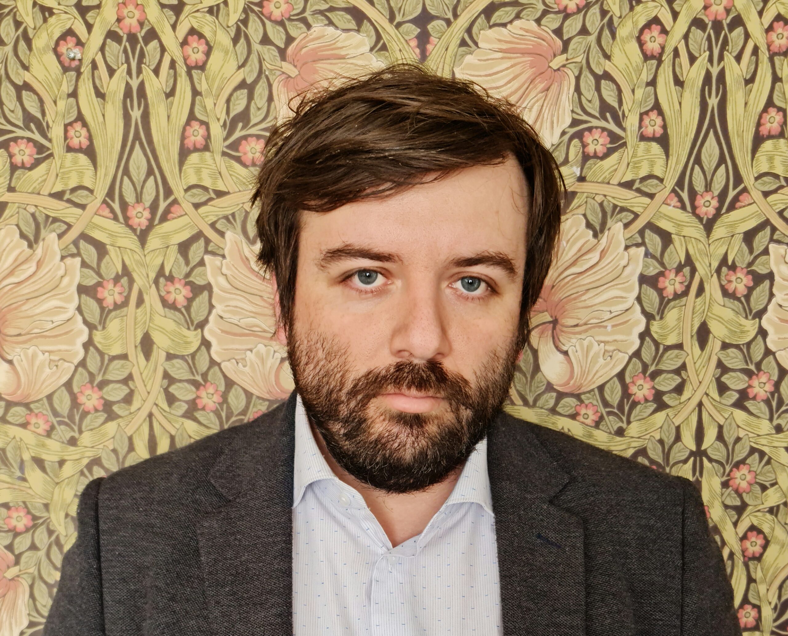 Retrato de Sebastián Andrade Delvas, abogado penalista y de derechos humanos